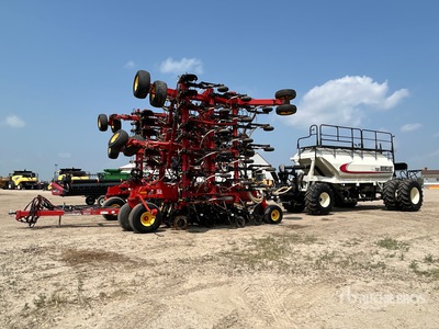 2014 Bourgault 3320PHD QDA 66 ft Sembradora Neumática Combinada