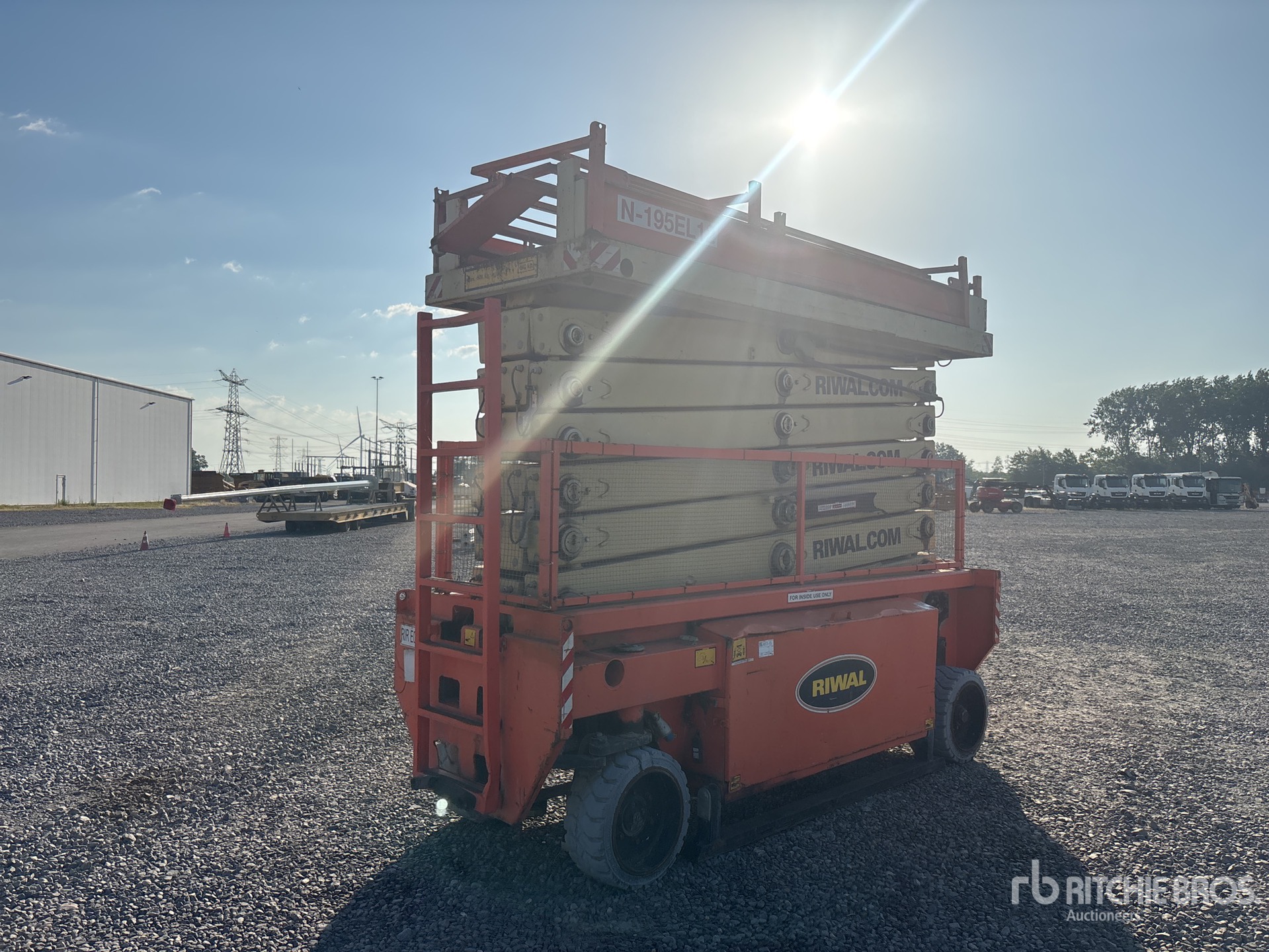 2011 Holland Lift N195EL12 Electric Scissor Lift (Inoperable)