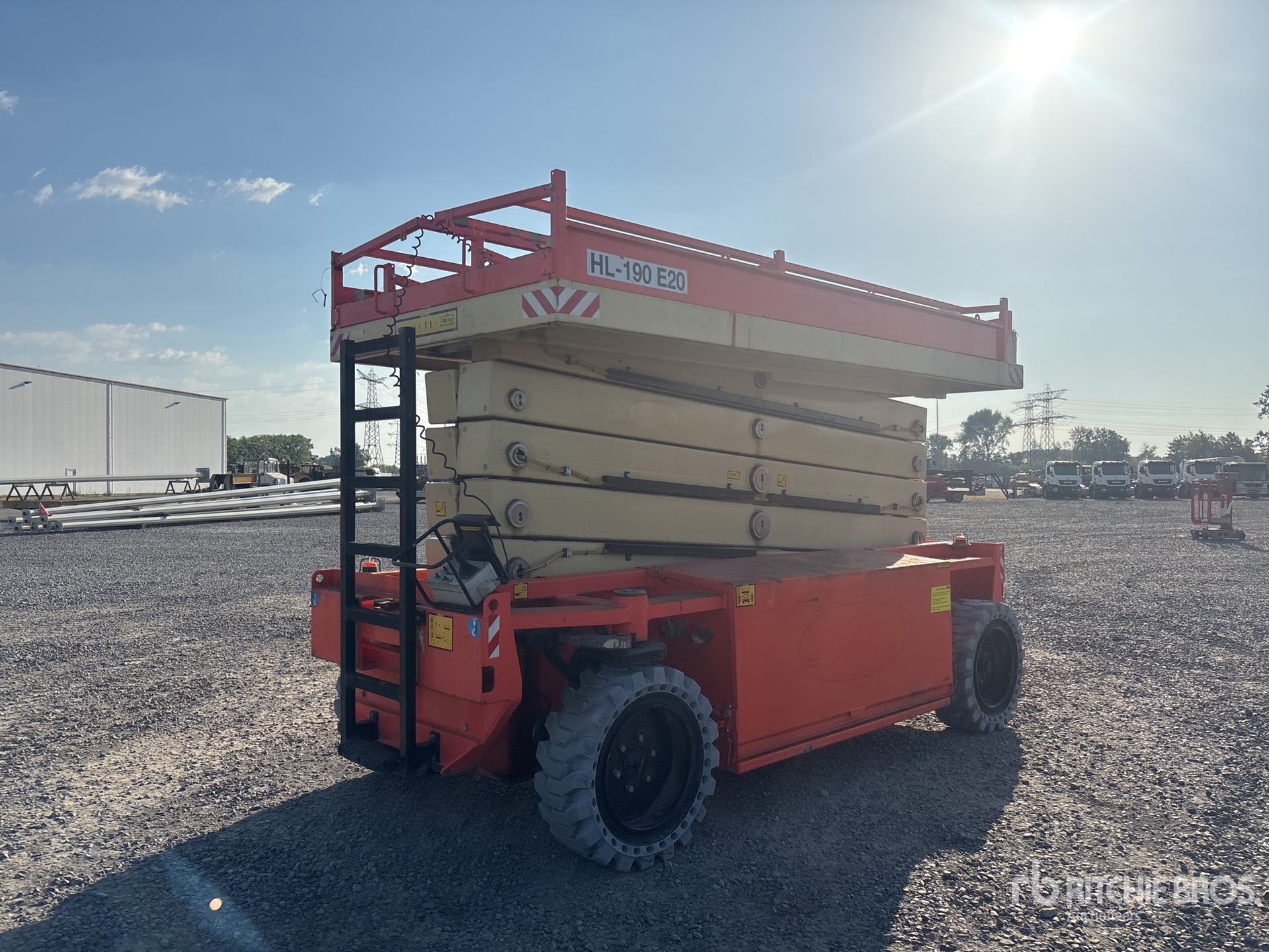 2019 Holland Lift HL 190 E20 Electric Scissor Lift