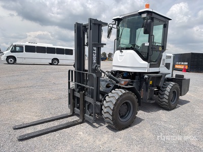 2026 ACCODR FT-38H 8300 lb Montacargas Todo Terreno (Sin Usar) / Rough Terrain Forklift (Unused)