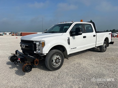 2019 Ford F-350 XL 4x4 Crew Cab Pickup