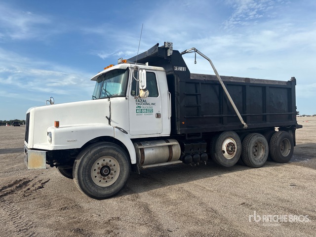2000 Volvo WG 8x4 Tri/A Dump Truck