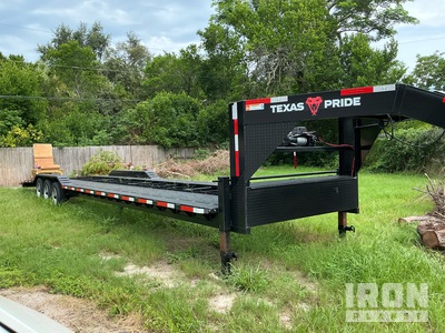 2026 Texas Pride CA834624KGN Tri/A Open Car Carrier Trailer