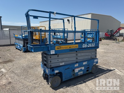 2016 Genie GS3232 Electric Piattaforma aerea verticale