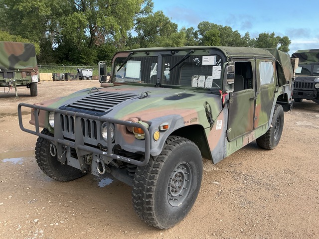 2003 AM General M1097A2 HMMWV 4 Door Soft Top w/Truck Body