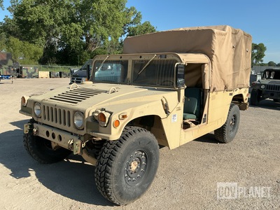 2006 AM General M1097R1 HMMWV 2 Door Soft Top w/Truck Body