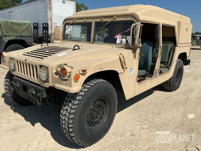 1997 AM General M1097R2 HMMWV 4 Door Hard Top w/Helmet Top