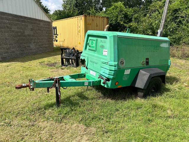 Ingersoll Rand P185AWIR 185 cfm Mobile Air Compressor Ingersoll Rand P185AWIR 185 cfm Mobile Air Compressor