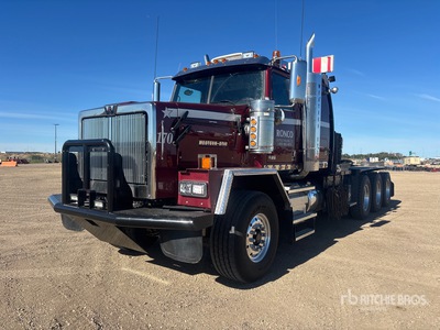 2020 Western Star 4900XD 8x6 Sleeper Winch Truck