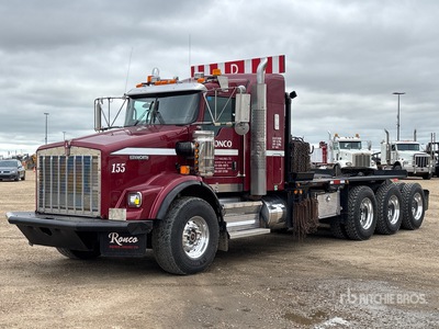 2013 Kenworth T800 Wide Hood 8x6 Sleeper Wciągarka samochodowa