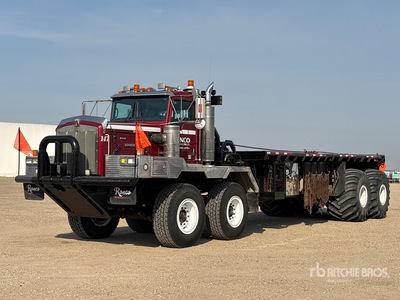 2006 Kenworth C500B 8x4 Twin-Steer Camion à plateforme
