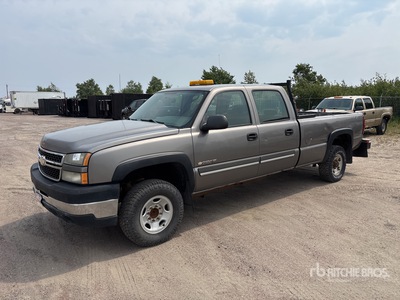 2006 Chevrolet Silverado 2500HD 4x2 Crew Cab Pickup