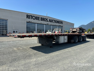 2013 Lode King 32 ft Tri/A Lead Flatbed Trailer