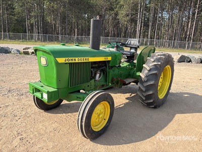 John Deere 920 2WD Utility Tractor