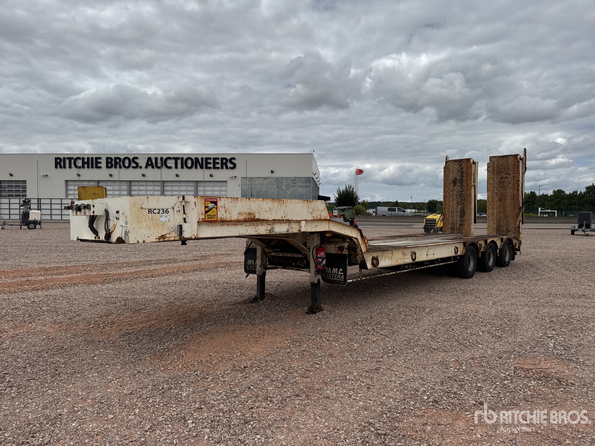 2006 Castera 3SS34T Semi Remorque Porte Engin 3 Essieux Tri/A Lowboy Trailer