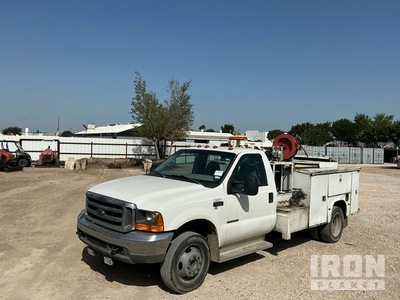 2000 (unverified) Ford F-550 XL 4x2 Service Truck