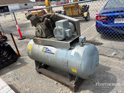 1988 NAPA 82-279-HAT Skid-Mounted 120 gal Compresseur à air