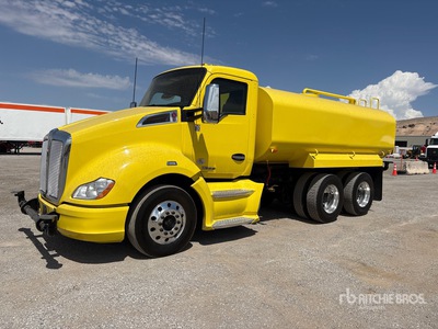 2021 Kenworth T680 4000 gal 6x4 Wassertank-Lkw