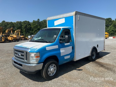 2016 Ford E-350 Van Truck