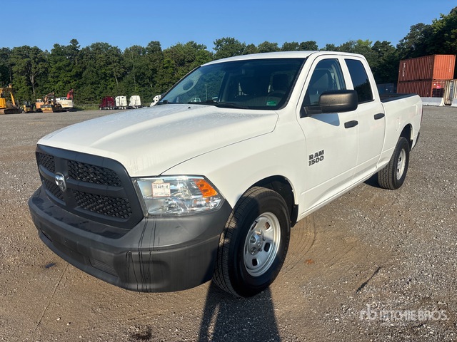 2016 Ram 1500 4x2 Crew Cab Pickup