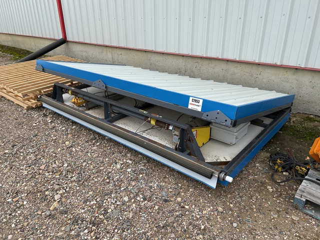 2020 Diamond Doors Bi-Fold Garage Doors (Unused)