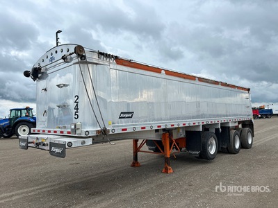 2022 Stargate 36 ft Tri/A End Dump Trailer