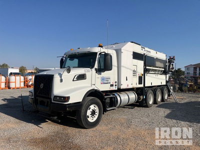 2024 Tesmec on 2024 Volvo VHD86B300 8x6 Tesmec Micro Trenching ハイドロバキュームトラック