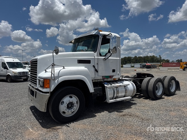 2014 Mack CHU613 6x4 T/A Day Cab Truck Tractor
