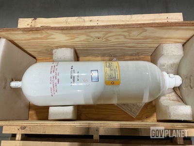 8267571-11 Hydraulic Accumulator
