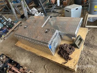 Quantity of Aluminum Tool Box