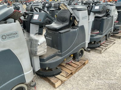 2022 Nilfisk Liberty SC60 X71D Ride-On Electric Fregadora de Suelos