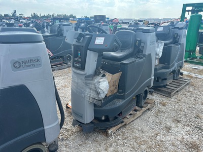 2022 Nilfisk Liberty SC60 X71D Ride-On Electric Fregadora de Suelos