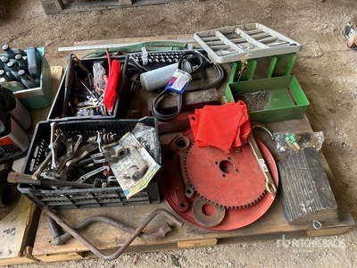 Mixed Farm Parts & Shop Tools Divers - Magasin, entrepôt, consommateur