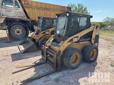2001 Cat 226 شاحنة جرافة