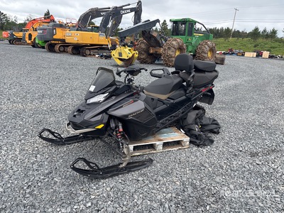 2022 Ski-doo Mach Z Snowmobile