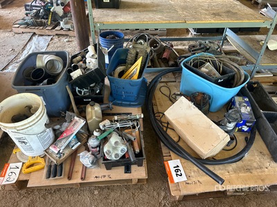 Sump Pump, Hose, PVC Elbow, Cable, Pulley, Paint Roller & Pipe Wrench ハンドツール