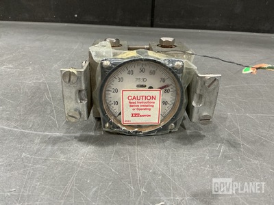 ITT Barton 06BCXXX0100E1BXAXX01 Differential Pressure Indicator