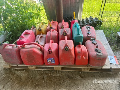 Quantity of (17) Jerry Gasoline Can その他 - 機械部品