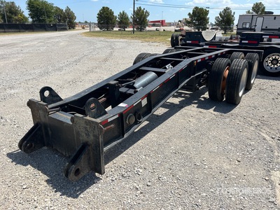 2009 Doonan Stinger T/A Booster Axle