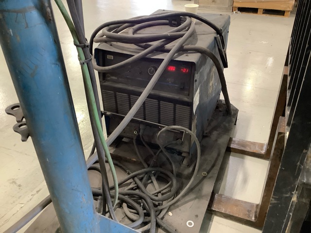 Miller Deltaweld 452 MIG Electric Welder