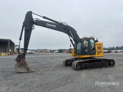 2025 John Deere 245 P-Tier Kettenbagger
