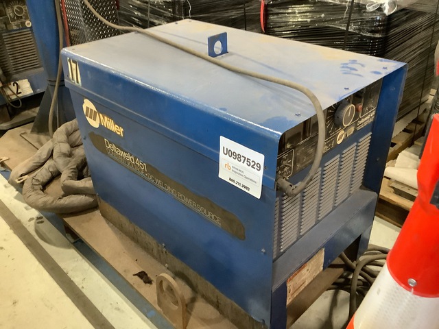 1993 Miller Deltaweld 451 MIG Electric Welder