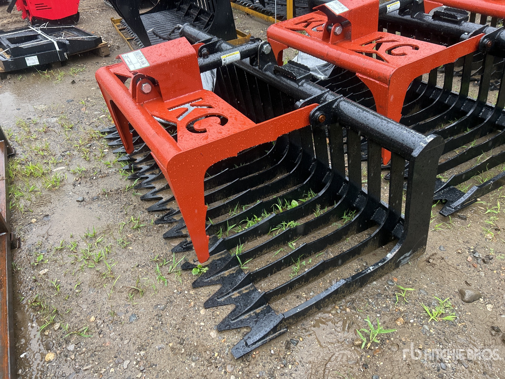 2025 Kit Containers QT-SG-S76-V3 75 in grapple Skid Steer Grapple (Unused)