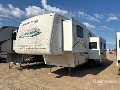 2003 Keystone Montana Mountaineer Edition 34 ft T/A Przyczepa kempingowa