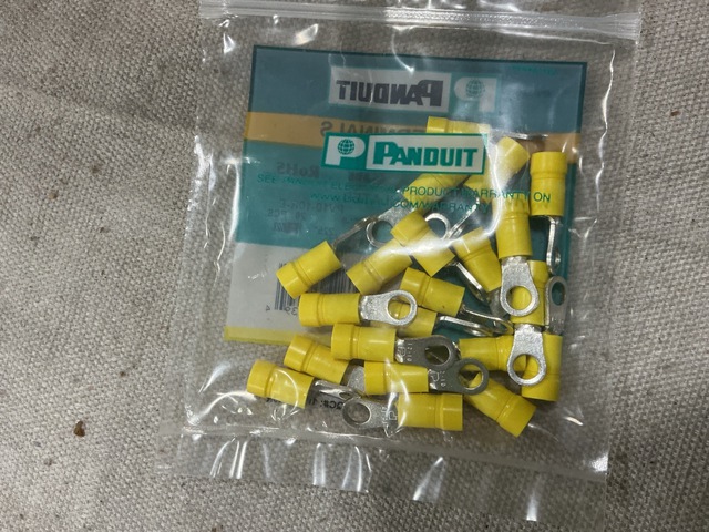 (75) Panduit PV10-10R-E Ring Terminals