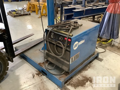 Miller Deltaweld 452 MIG Electric Welder