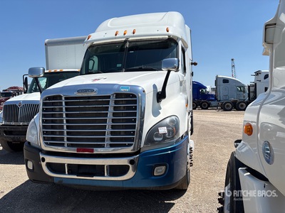 2016 Freightliner Cascadia 125 6x4 T/A Sleeper Truck Tractor (Inoperable)