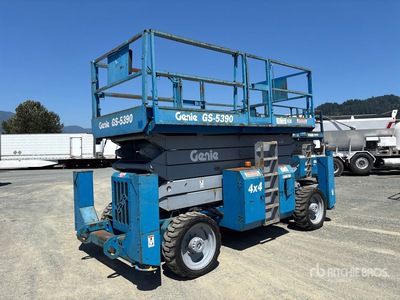 2002 Genie GS-5390RT 4x4 Dual Fuel Scissor Lift