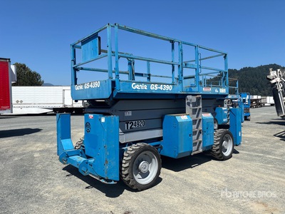 2007 Genie GS-4390RT 4x4 Diesel Scissor Lift