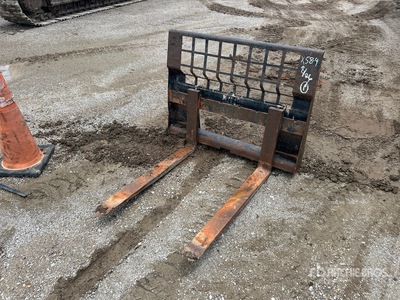2018 Cat 41 in Skid Steer Forks